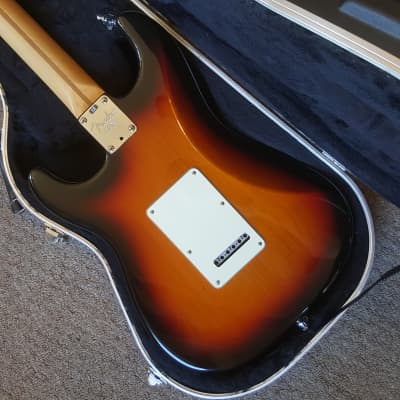 Fender American Deluxe Stratocaster 2000 Sunburst image 7