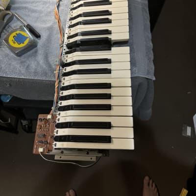 Korg DW 8000 keyboard assembly