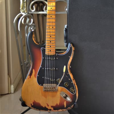 American Fender Stratocaster Sunburst Relic Noiseless Pickups image 3