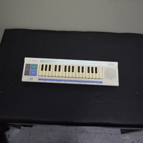 Yamaha PSS-20 Portasound Vintage Micro Keys image 1