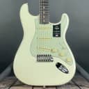 Fender American Vintage II 1961 Stratocaster, Rosewood Fingerboard- Olympic White (V2318950)