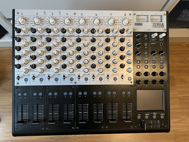 KORG ZERO8 デジタルミキサー 8チャンネル Korg Zero8 8-Channel DJ Mixer Firewire Controller | zZounds