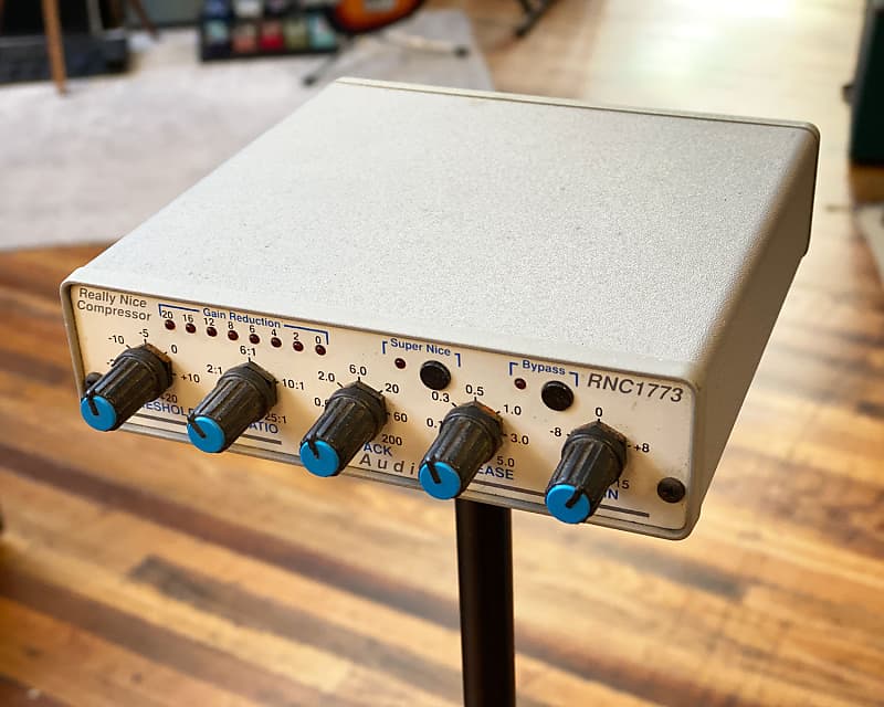 DTM・DAW FMR Audio RNC1773 Really Nice Compressor FMR Audio RNC1773 Really Nice Compressor - Stereo Compressor