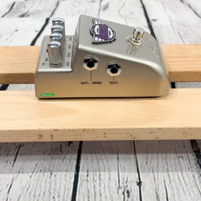 Marshall VT-1 Vibratrem Vibrato and Tremolo Pedal Silver image 3
