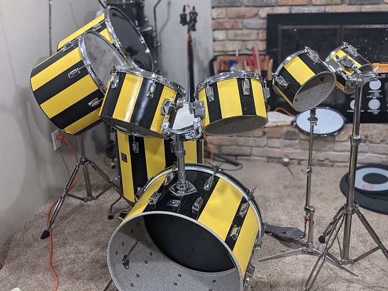 Tama Imperialstar 8-piece Vintage Drum Set 