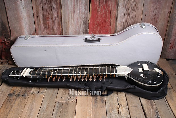 Maharaja musicals shop electric sitar