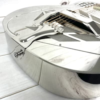 Royall Resonators Royall Trifecta Bright Mirror Nickel Finish Brass Body Tricone Resonator Guitar image 9