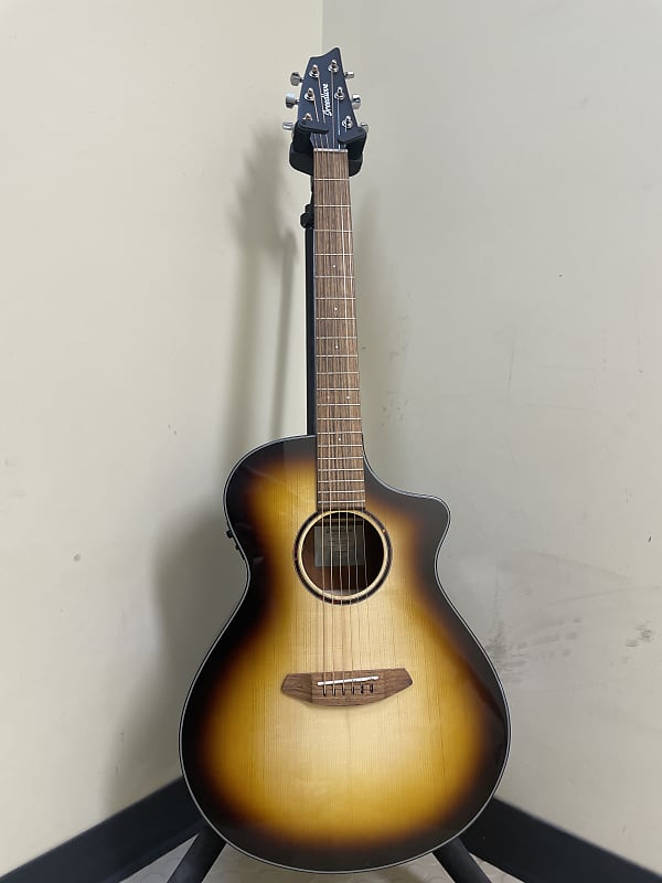 Discovery S Concert Mahogany