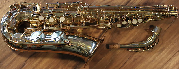 Yamaha YAS-275 Alto Saxophone image 1