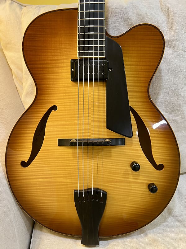 Sadowsky Jim Hall 2011 with Kent Armstrong PAF Pickup Reverb