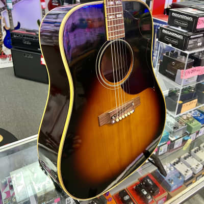 Gibson Southern Jumbo Acoustic 1968, Sunburst with Case - Pre Owned *As Is* image 4
