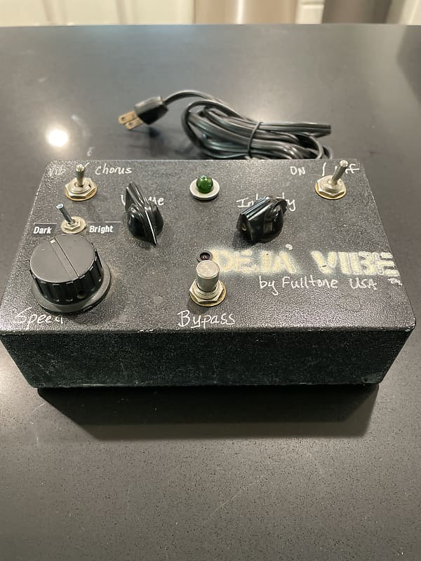Fulltone Deja' Vibe Original Version 1995 Black | Reverb Fulltone Deja' Vibe Original Version 1995 Black | Reverb