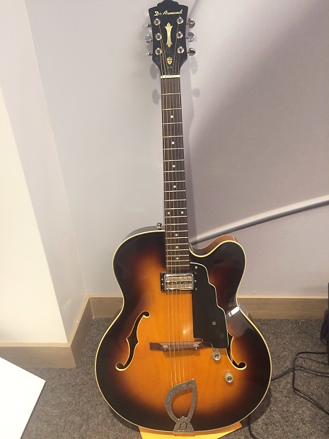 Rare 1999 DeArmond by Guild X-135. Excellent Condition with