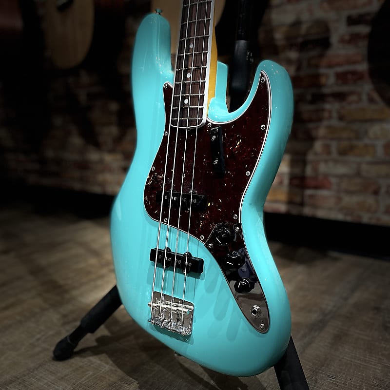 Fender American Vintage II 1966 Jazz Bass Sea Foam Reverb Canada