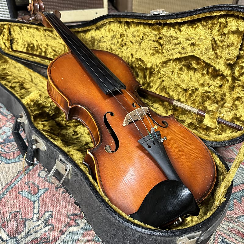 Suzuki No 19 4/4 size Violin 1954