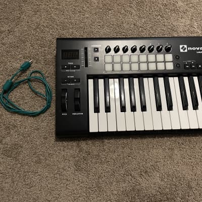 Novation Launchkey 25