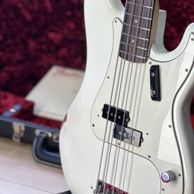 Fender American Vintage '63 Precision Bass | Reverb Canada