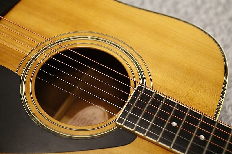 1980's made Vintage Yamaha FG-400D Solid Spruce/Palisander w