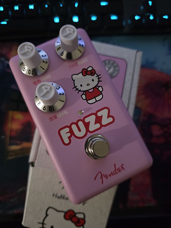 Fender Hello Kitty Fuzz
