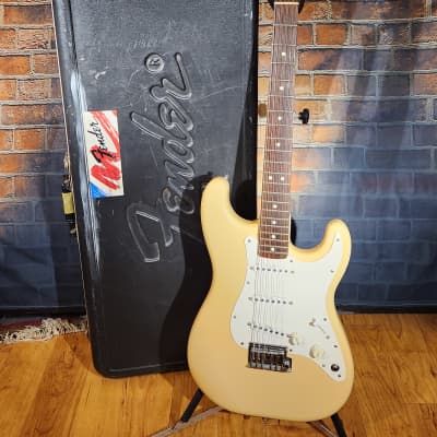 Vintage 1984 Dan Smith Era Fender Stratocaster Olympic White w/ Yngwie Malmsteen Pickups & Neck Plate for sale