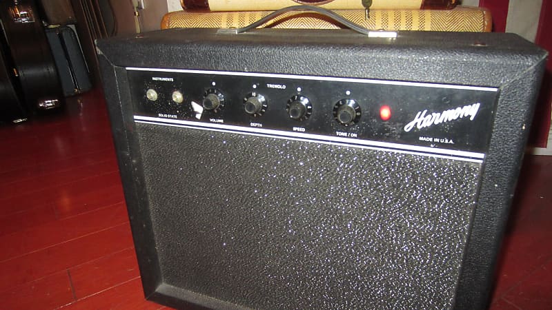 Vintage 1969 Harmony Model 7084 Combo Amp w/ Tremolo Black image 1