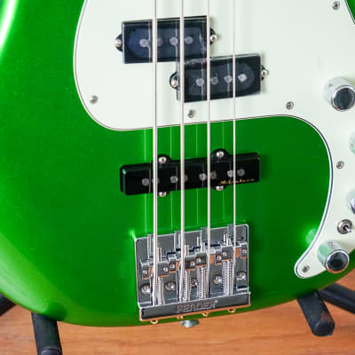 Fender Player Plus Precision Bass with Maple Fretboard - Cosmic Jade image 5
