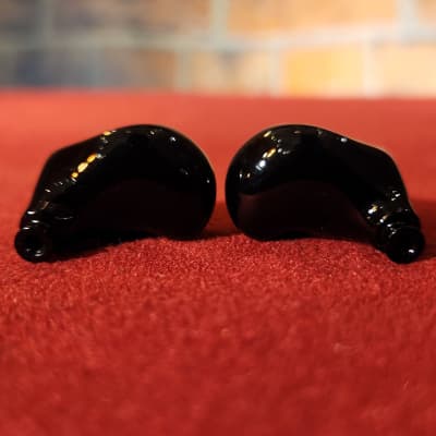Fender FXA6 Pro In-Ear Monitors w/ Original Box image 3