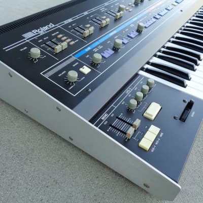 Roland Jupiter-6 - Polyphonic Analog Synthesizer - Pro-Serviced image 2