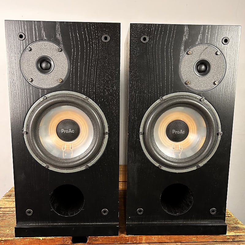 ProAc Response Two Speakers  			
