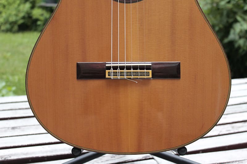 Yamaha GC-5 Concert Classical Guitar Signed by Ezaki 1981