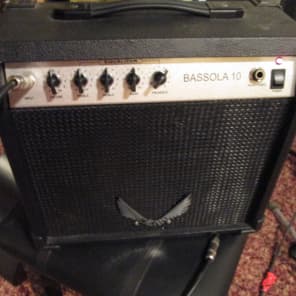 BASSOLA by Dean Practice Bass Guitar Amplifier - good pre-owned image 2