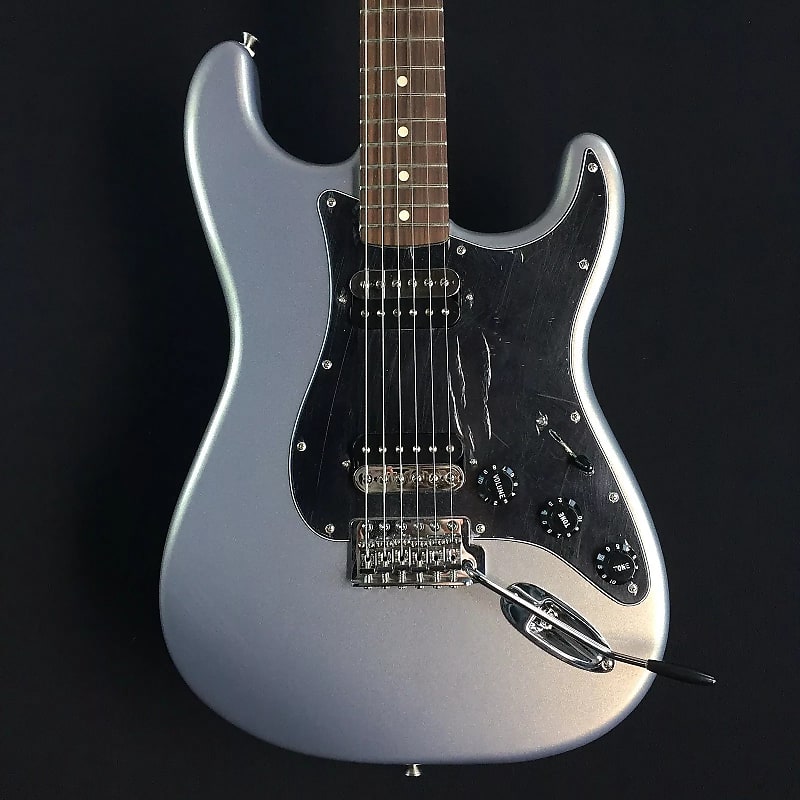 Fender Standard Stratocaster HH 2014 - 2017 image 3