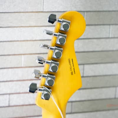 Fender American Ultra Stratocaster Left-Handed with Maple Fretboard - Cobra Blue image 15