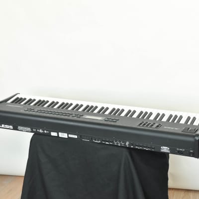 Alesis QS8.1 88-Key 64-Voice Expandable Synthesizer CG003RV image 8