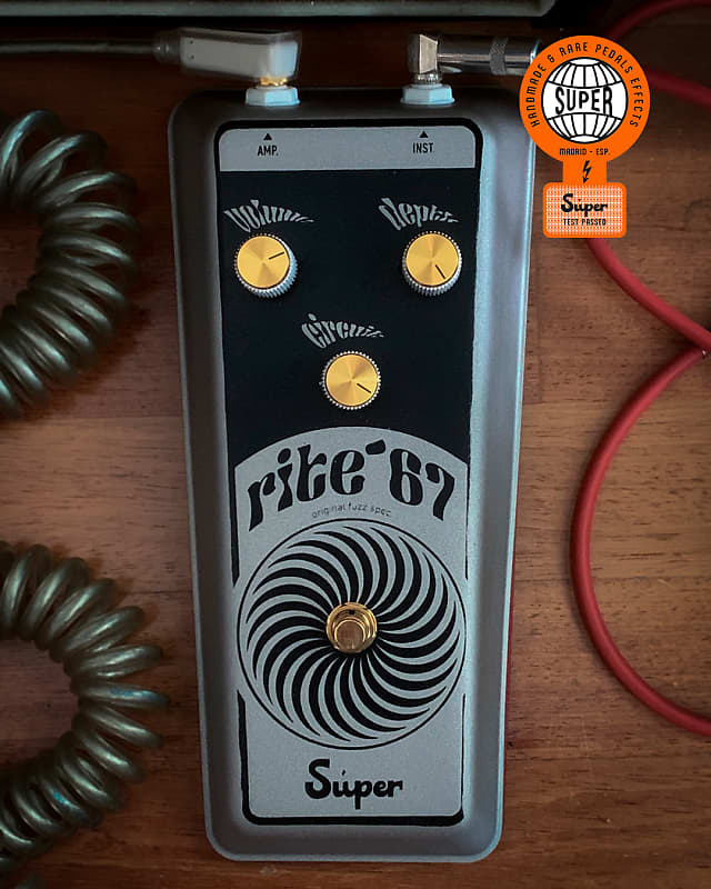 SÚPER rite'67 - Silicon Fuzz based on 1967 Mosrite FUZZrite spec.