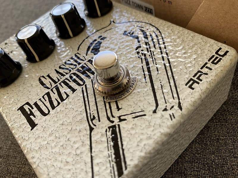 Artec Classic Fuzz town