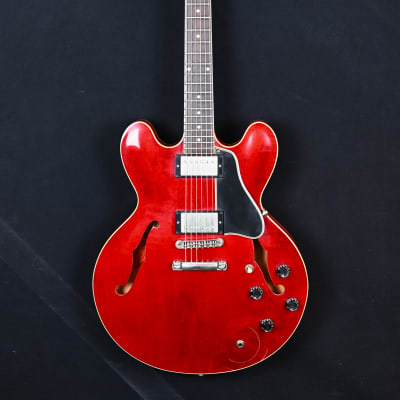 Gibson Custom Shop Lee Ritenour ES-335 from 2008 in Cherry (aged & signed) with original hardcase for sale