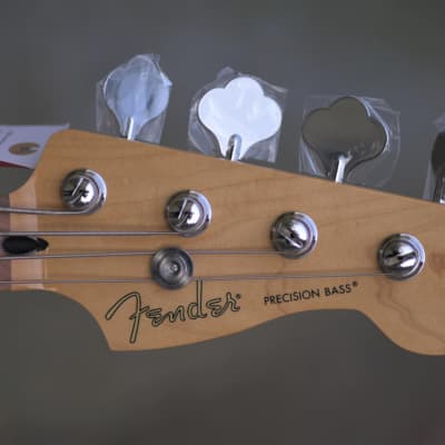 Fender Player Precision Bass PF - Polar White image 2