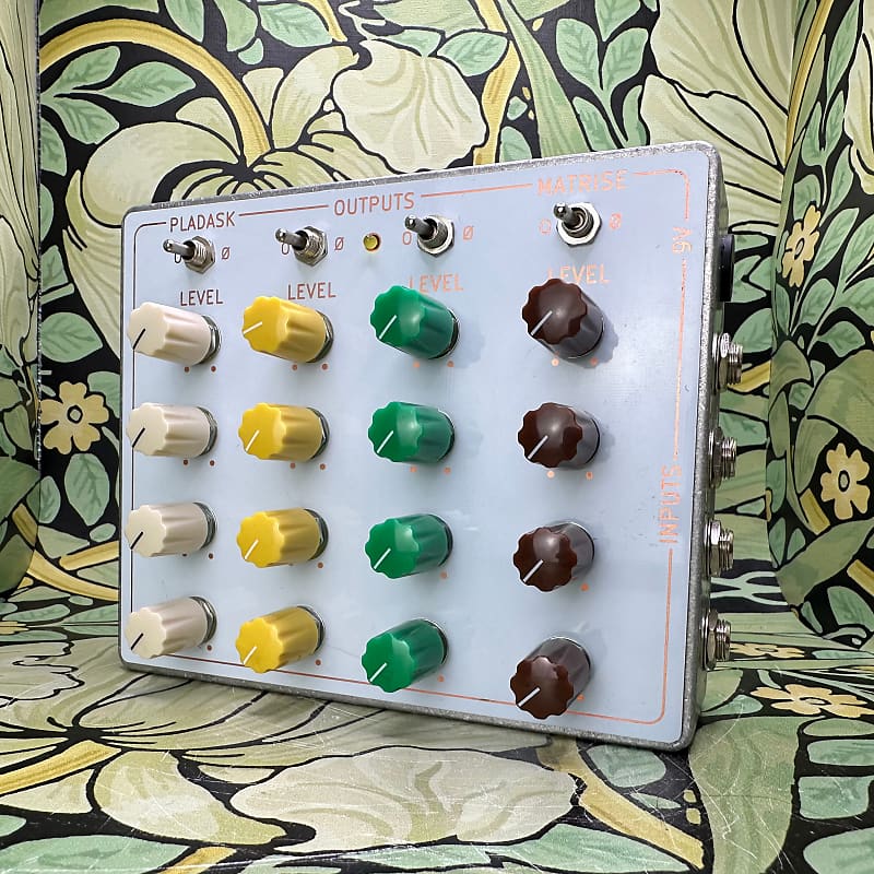 Pladask Elektrisk Matrise V3 | Reverb