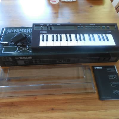 Buy used Yamaha Reface DX Mini Mobile Keyboard 2015 - Present - Black