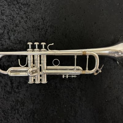 Vintage 1977 Vincent Bach Model 37 Stradivarius Silver Trumpet (w 