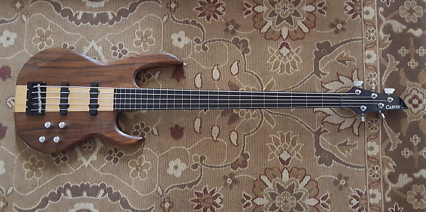 Carvin 5 string fretless sale bass