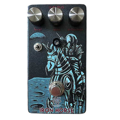 Walrus Audio IRON HORSE V1ギターエフェクター　ファズ Walrus Audio IRON HORSE V1ギターエフェクター ファズ Walrus