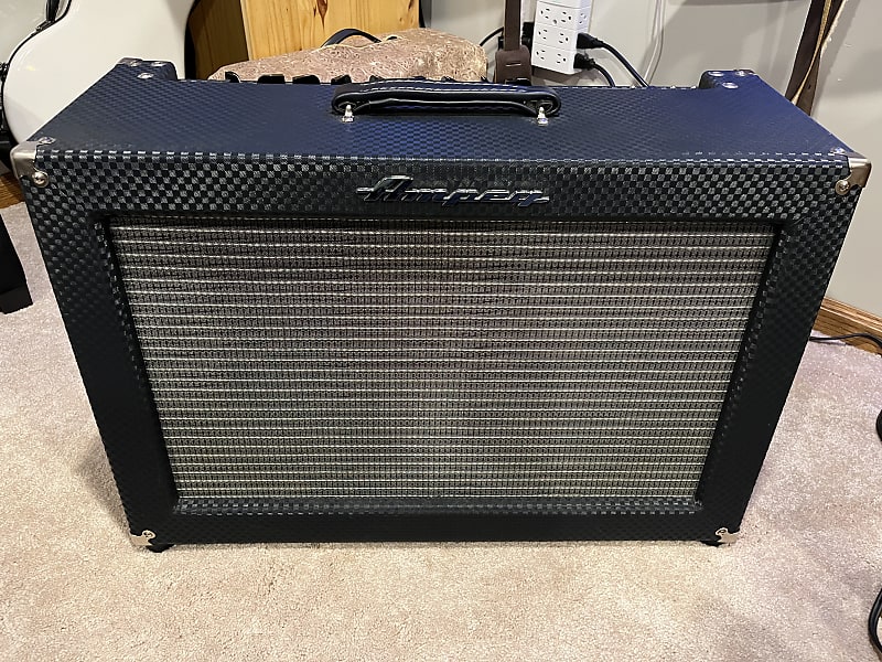 Ampeg Model SR-212RT Superocket 100-Watt 2x12