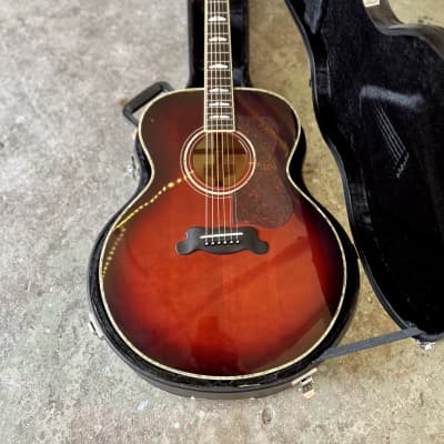 Yamaha CJ-32 Jumbo Acoustic guitar - Flame Sunburst j200