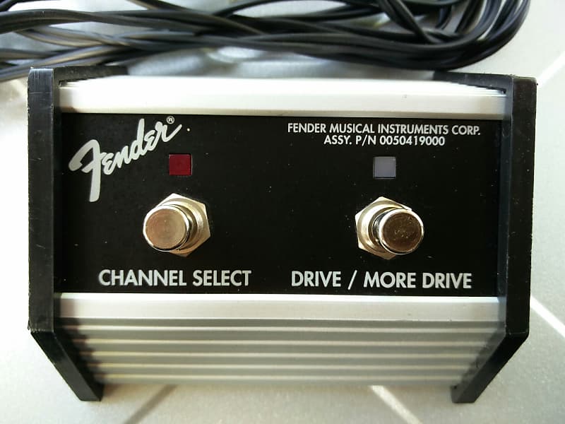 Fender Hot Rod Deluxe Footswitch + Cable Reverb
