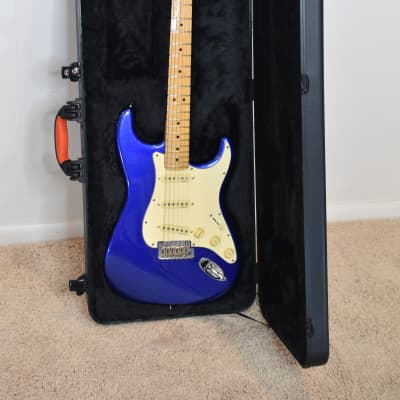Fender American Standard Stratocaster - 2012 - Mystic Blue - USA - w/ Deluxe Fender Travel Case image 22