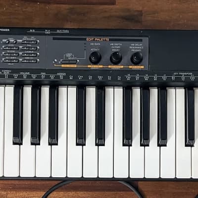 Roland SK-88 Pro Sound Canvas 37-Key Synthesizer | Reverb