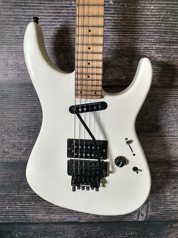 希少！Fernandes STC-70 ? ウォーレン・デ・マルティーニ