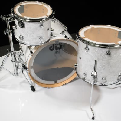 DW Performance Series 3pc Drum Kit White Marine 12/16/22 image 3